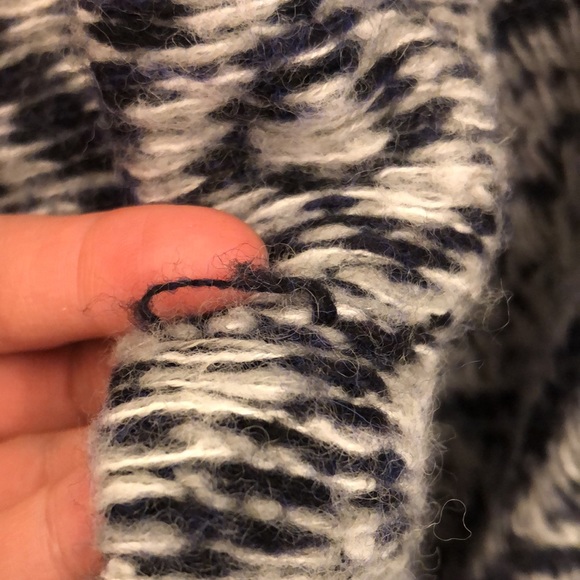 Sleeping on Snow cardi - Picture 3 of 4